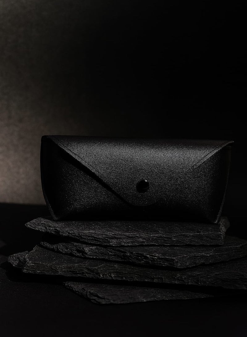 Generic 1 Piece Soft PU Leather Glasses Case – Unisex Eyewear Holder with Button Closure, Lightweight & Durable for Travel and Daily Use – Black  - Image 2