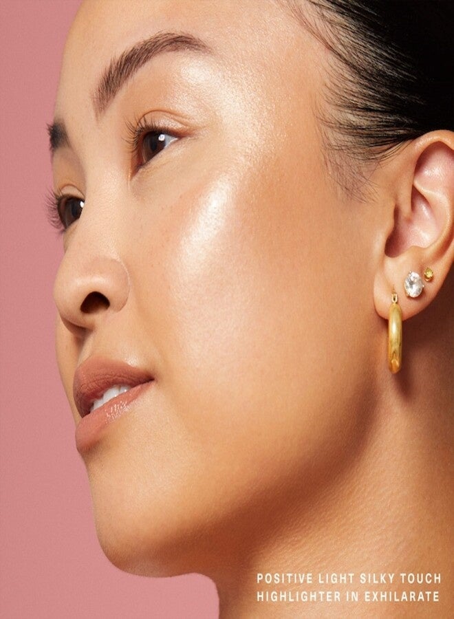 Rare Beauty Positive Light Silky Touch Highlighter – Exhilarate - Champagne Gold – Ultra-Fine, Weightless, and Long-Lasting Luminous Powder for a Radiant Glow – 2.8g / 0.098 oz - Image 3
