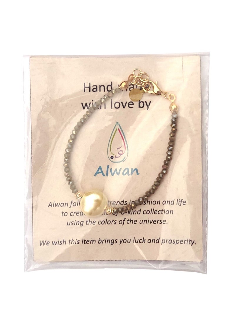 Alwan Crystal Bracelet with a Majorca Style Pearl - Image 4