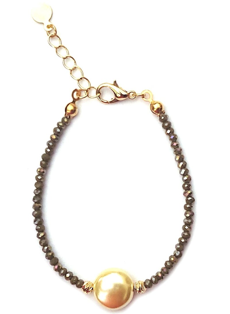 Alwan Crystal Bracelet with a Majorca Style Pearl - Image 2