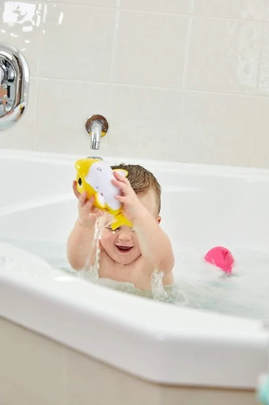 جيوتشي بريزيوسي Baby Shark Floating and Sound Figure