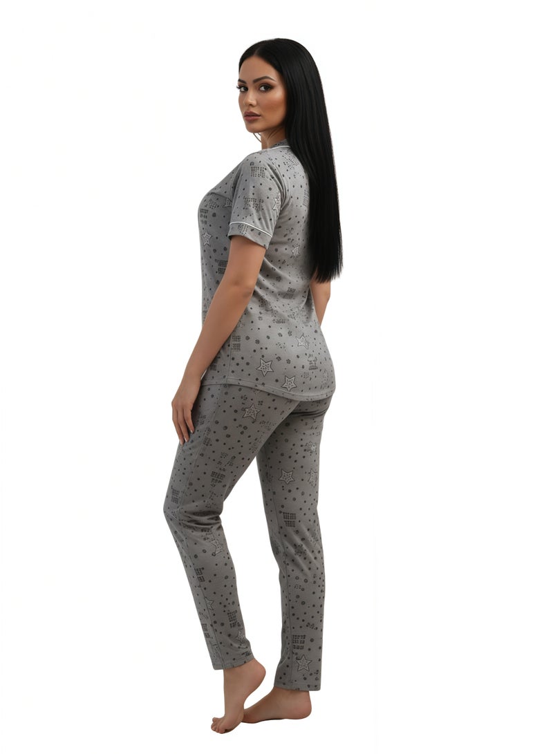 جوانا طقم بيجاما نسائي بتصميم نجوم، قميص بأزرار نصف كم وبنطال طويل - وردي - Image 5