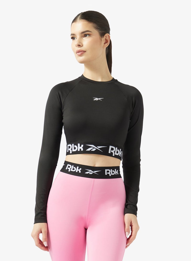 ريبوك تي شيرت بأكمام طويلة وقصة مميزة - Image 1