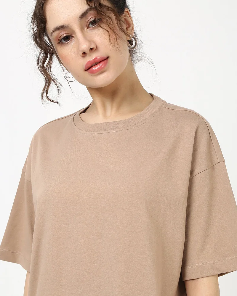 بيواكوف تيشيرت نسائي واسع بلون جذر الزنجبيل البني