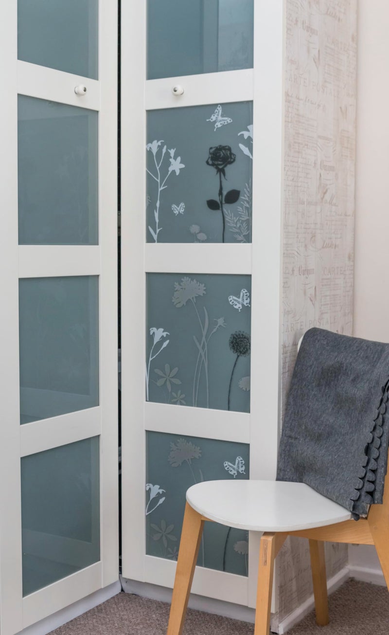 d-c-fix 334-0021 Premium Privacy Glass Reusable Static Cling Window Film, Blossom, 17" x 59" Roll - Image 4