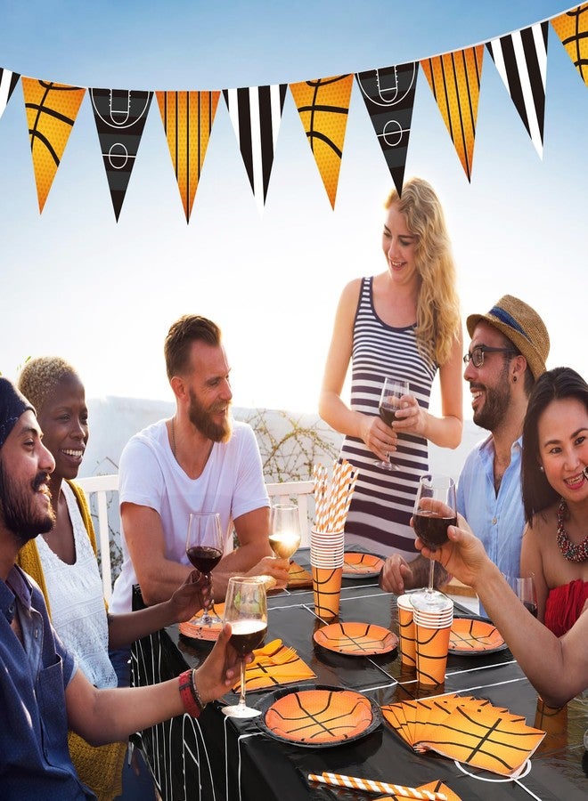 FillTouch مجموعة فيل تاتش المكونة من 195 قطعة من لوازم حفلات كرة السلة، تشمل مفارش طاولات ورقية، وأطباق ورقية، وأكواب، ومناديل، وشوك بلاستيكية، وسكاكين، وملاعق، ولافتة، تكفي لـ 24 ضيفًا، زينة حفلات أعياد الميلاد الرياضية. - Image 4