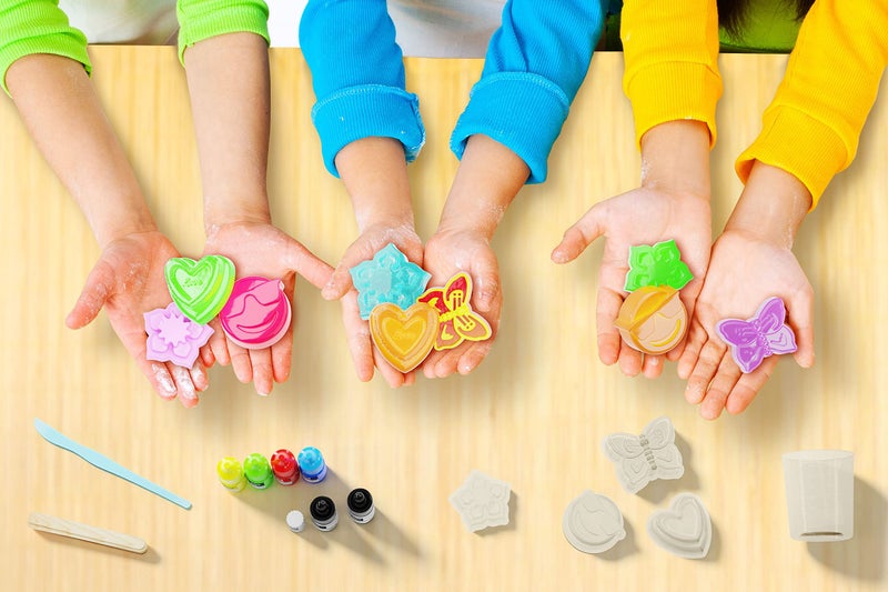 Dan&Darci مجموعة صنع الصابون من دان ودارسي للأطفال - ألعاب علمية حرفية - هدايا عيد ميلاد للبنات والأولاد من عمر 6-12 سنة - أفضل هدية نشاط حرفي تعليمي للأطفال من 6-12 سنة - Image 5