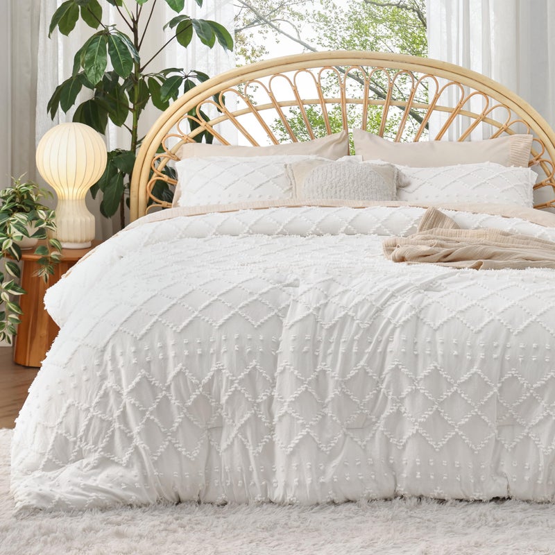 Bedsure Bedsure Queen Comforter Set  White Comforter Boho Tufted Shabby Chic Bedding Comforter Set 3 Pieces Vintage Farmhouse Bed Set for All Seasons Fluffy Soft Bedding Set with 2 Pillow Shams 