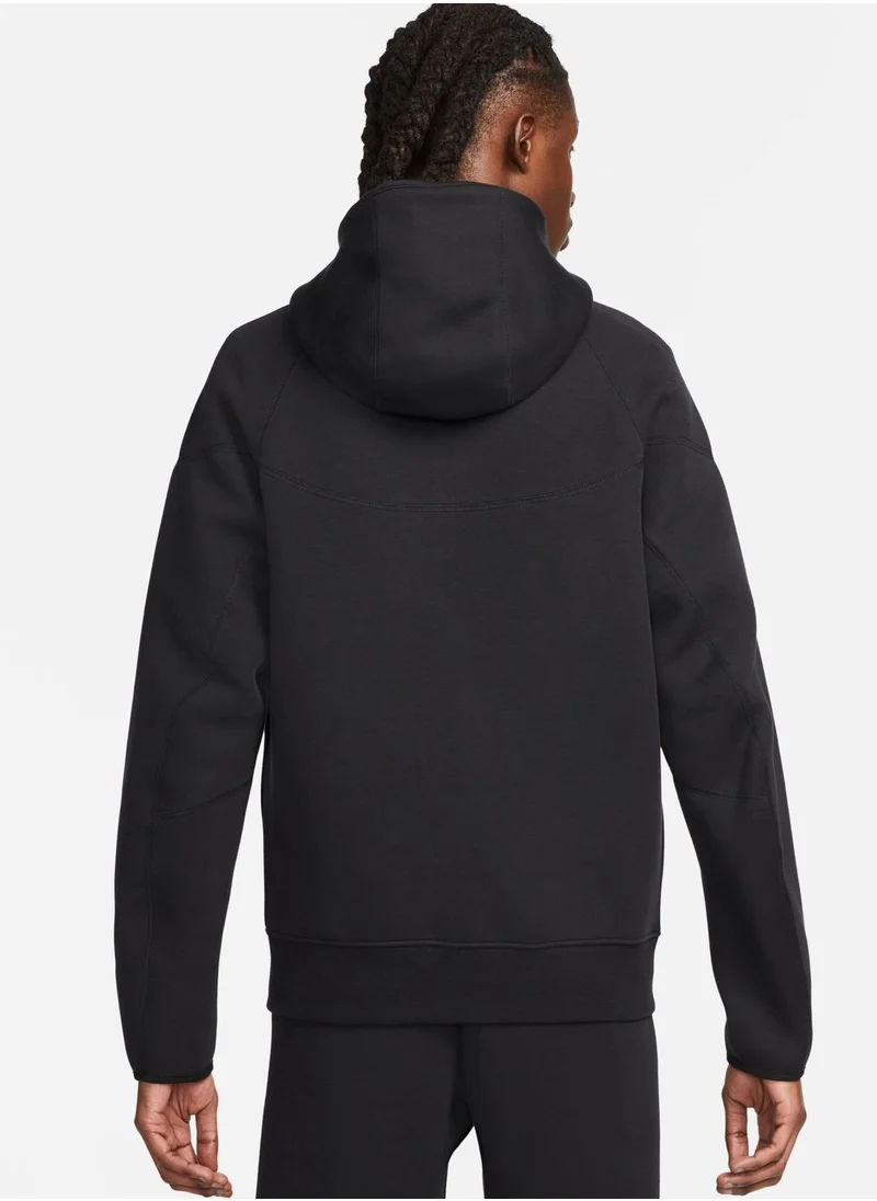 Nike Essential Tech Fleece Hoodie