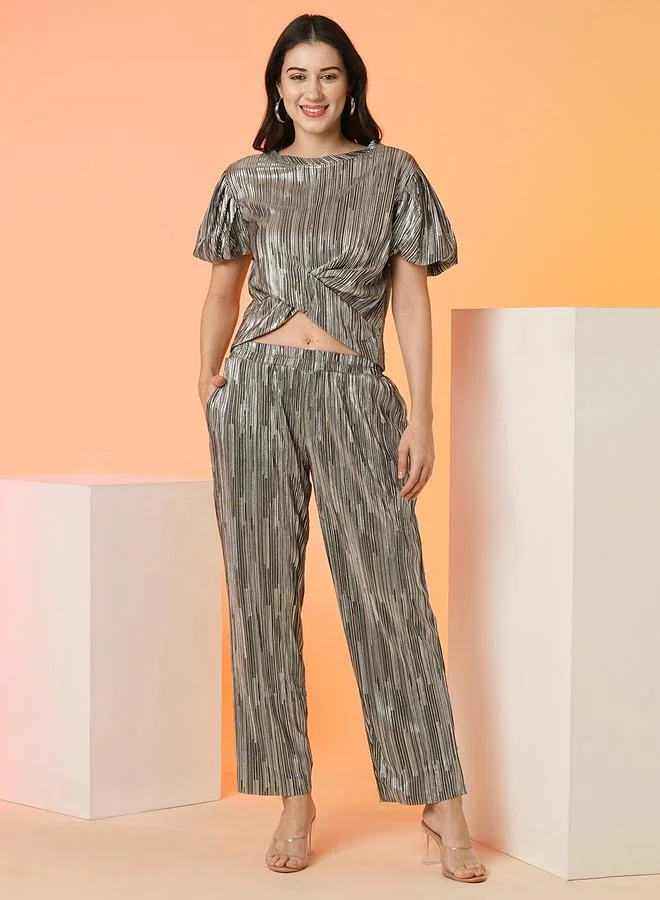 جلو باص Globus Striped Front Twist Top and Trousers Co-Ords
