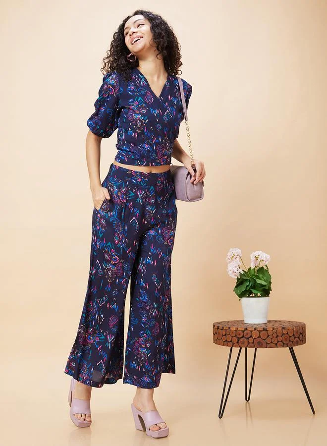 جلو باص Globus Women Blue Paisley Print Crop Top and Flared Palazzos Co-Ords