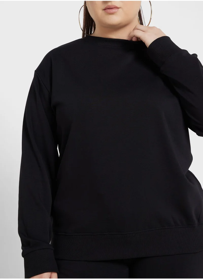 جينجر بلس Essential Crew Neck Sweatshirt