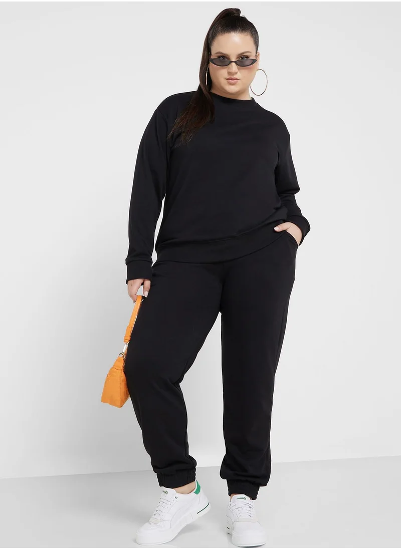 جينجر بلس Essential Crew Neck Sweatshirt
