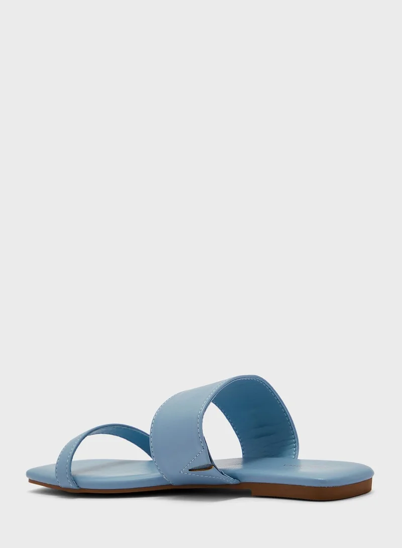 shoexpress Strappy Flat Sandals