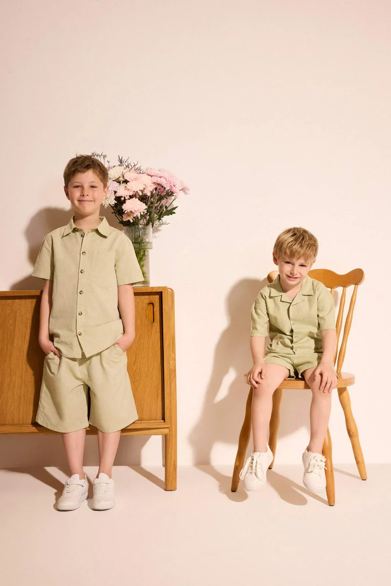 ديفاكتو Boy Oversize Fit Short Sleeve Shirt