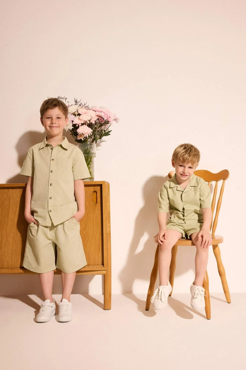 ديفاكتو Boy Oversize Fit Short Sleeve Shirt