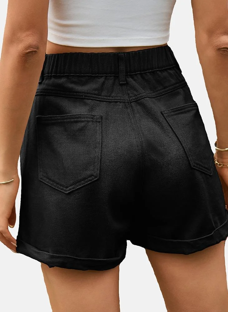 يونيكي Black Mid Rise Plain Slim Fit Shorts