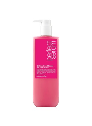 Mise En Scene Perfect Hair Perfume Conditioner - Styling Serum Conditioner - with Peony and Rose Scent, Styling Memory & Heat Protection, Enriched with Argan Oil, Daily Nourishing, 22.99 Fl. Oz. - pzsku/Z94561746AB5D1A399200Z/45/1751371605/c2449727-c90c-4ae6-8303-e51d383e0636