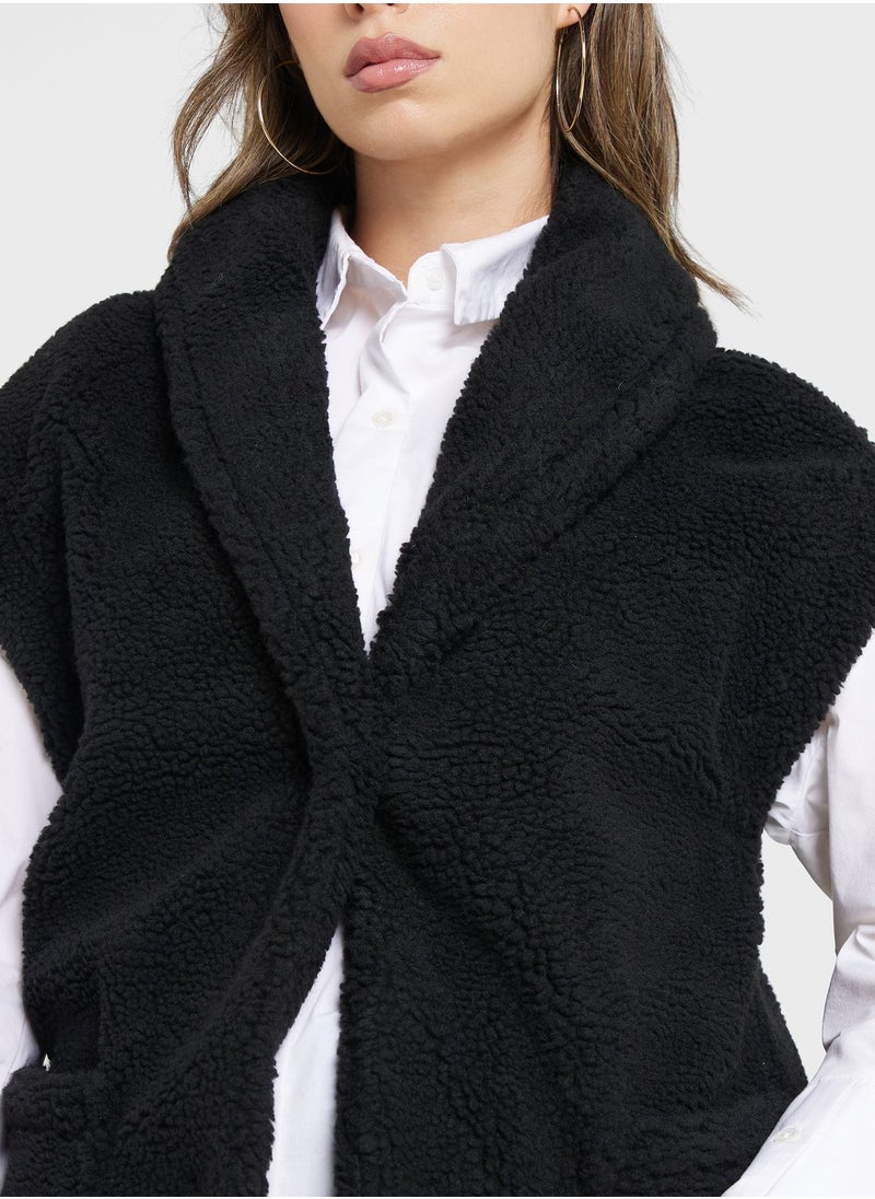 Jacqueline de Yong Pocket Detail Fur Vest Jacket  - Image 3