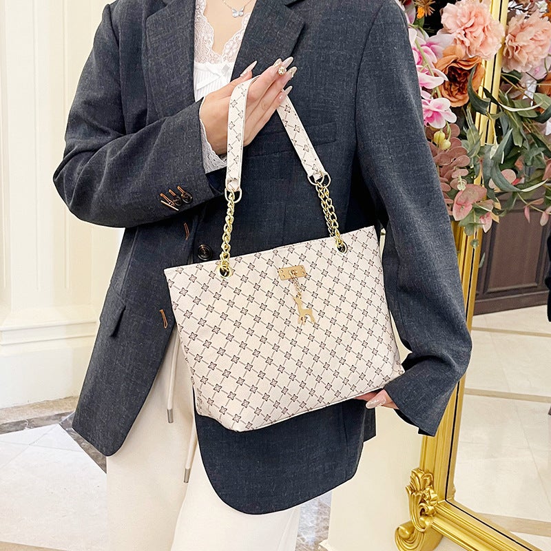 Women'S Bag Vintage Niche Portable Distinctive Trendy Large Capacity Fashionable Commuting Shoulder Bag Stylish Tote Bag - Image 4