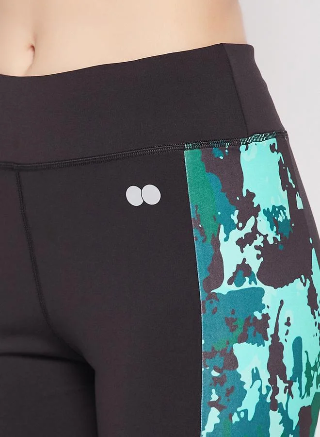 كلوفيا كابري رياضي ضيق مع لوحات مطبوعة