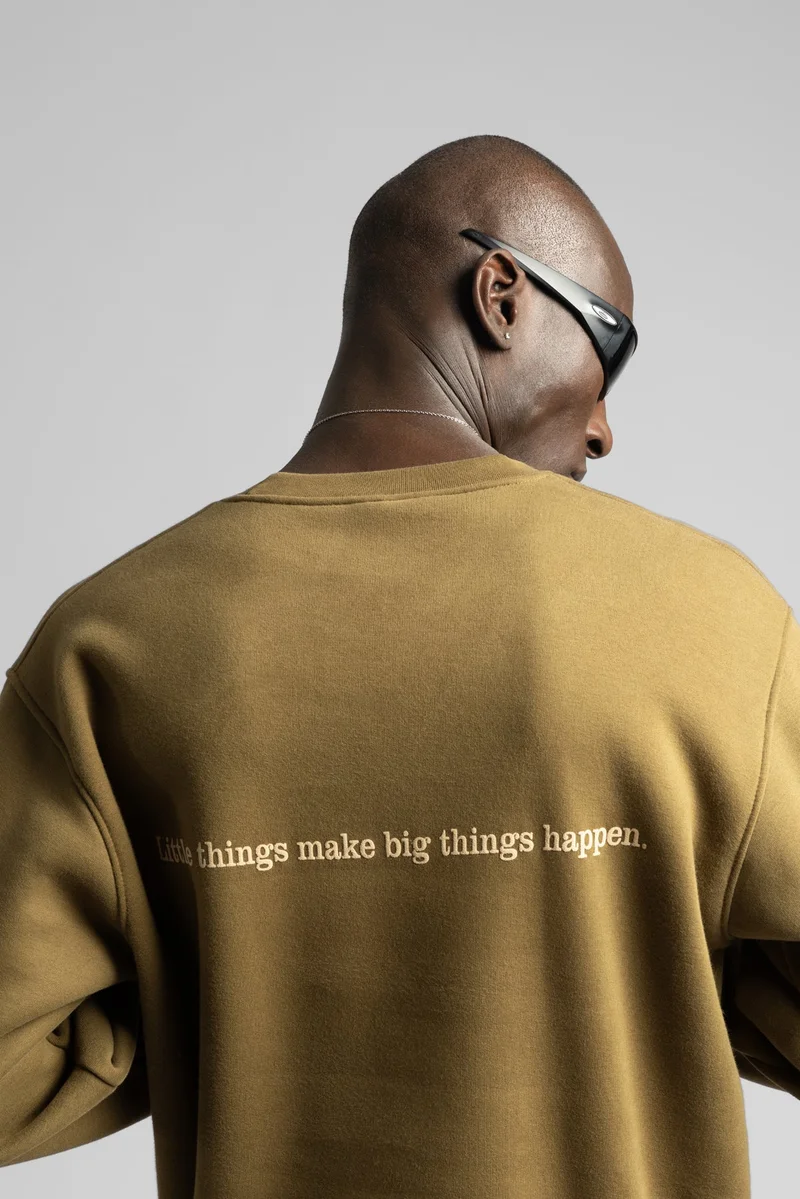 Catch Sweatshirt with Embossed Text Detail