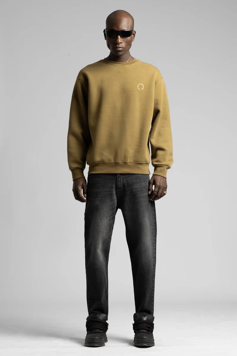 Catch Sweatshirt with Embossed Text Detail