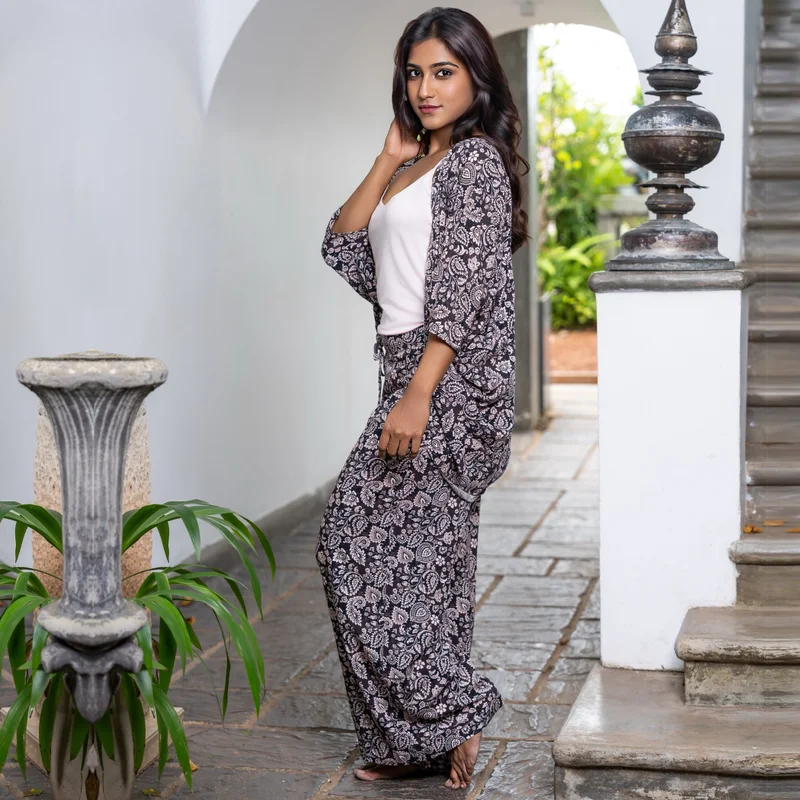 Aadaraya Aadaraya Pyjama Set Kimono with Camisole and Pants