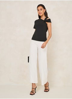 Styli Fitted Asymmetric Neck T-Shirt with Cut-Out Detail  - Image 3
