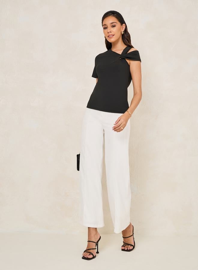 Styli Fitted Asymmetric Neck T-Shirt with Cut-Out Detail - Image 3