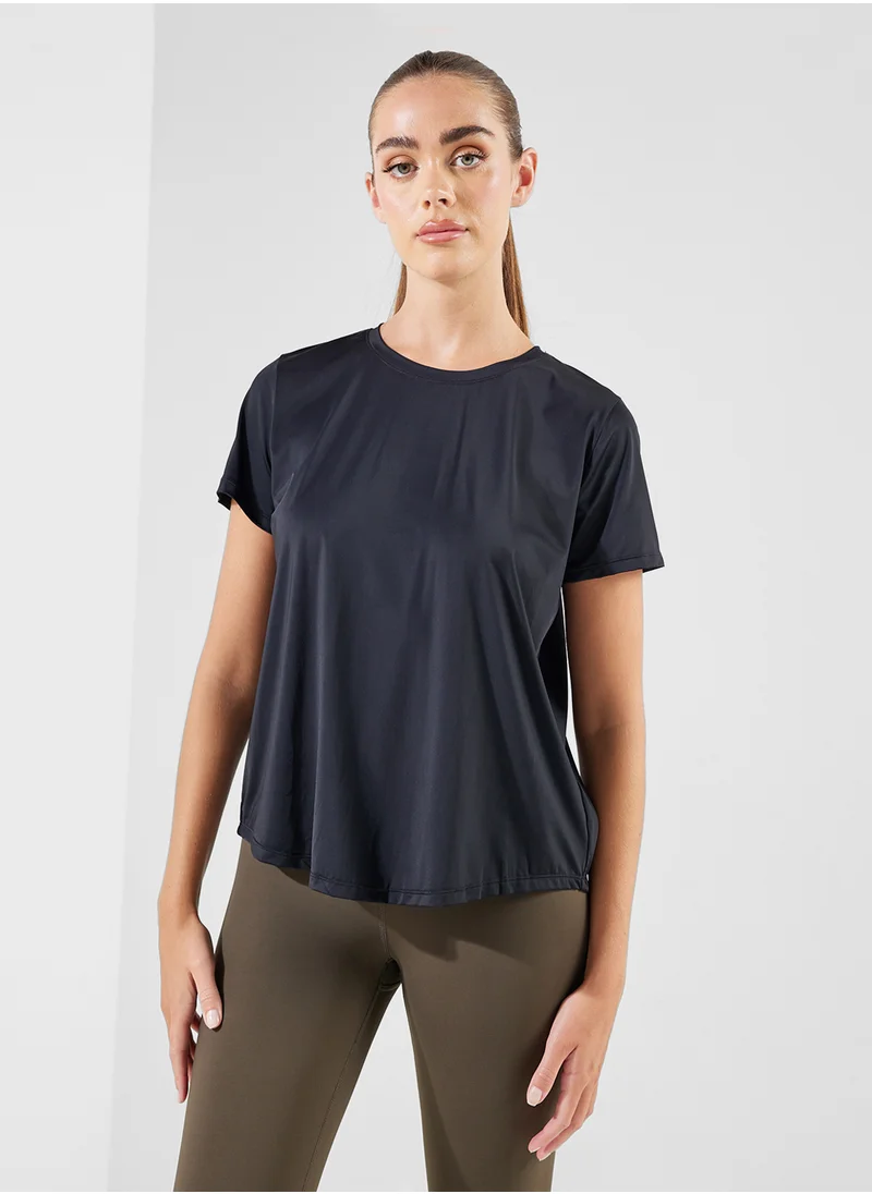 فورورد Relaxed Fit Performance T-Shirt