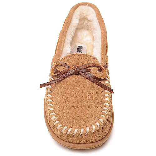 Minnetonka ميني تونكا حذاء موكاسين للنساء - حذاء موكاسين مريح من جلد السويد مع بطانة فخمة، وسطح مبطن، ونعل متين للراحة في الداخل والخارج، 7 م قرفة - Image 2
