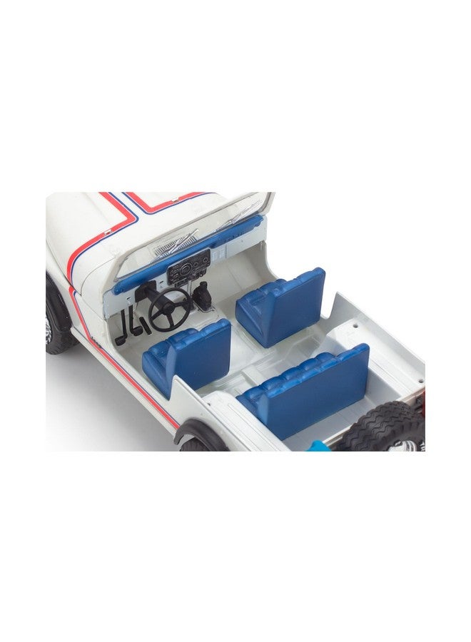 Revell Level 5 Model Kit 1977 Jeep CJ-7 2-in-1 Kit 1/24 Scale Model - Image 5