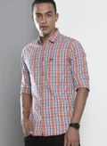 The Indian Garage Co Men Slim Fit Checkered Full Sleeves Spread Collar Casual Shirt