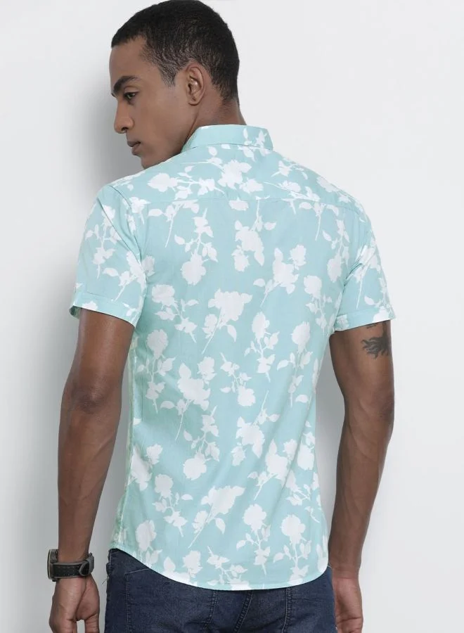 The Indian Garage Co Men Slim Fit Floral Printed Half Sleeves Spread Collar Resort Wear Shirt