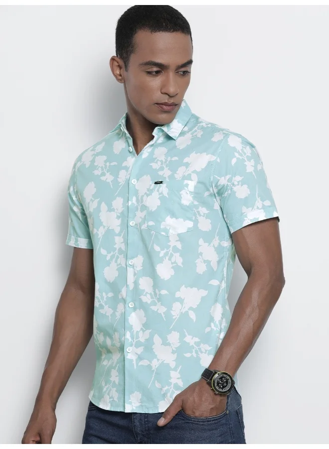 The Indian Garage Co Men Slim Fit Floral Printed Half Sleeves Spread Collar Resort Wear Shirt
