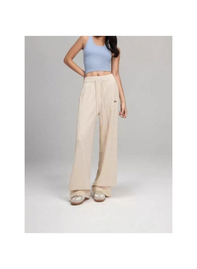 ALO Yoga Casual Commuter Athletic Pants - Stylish and Versatile - Image 2