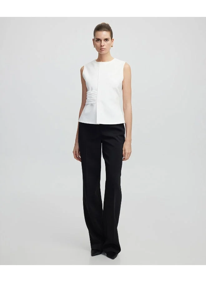 ابيكول بلوزة بياقة ساتان