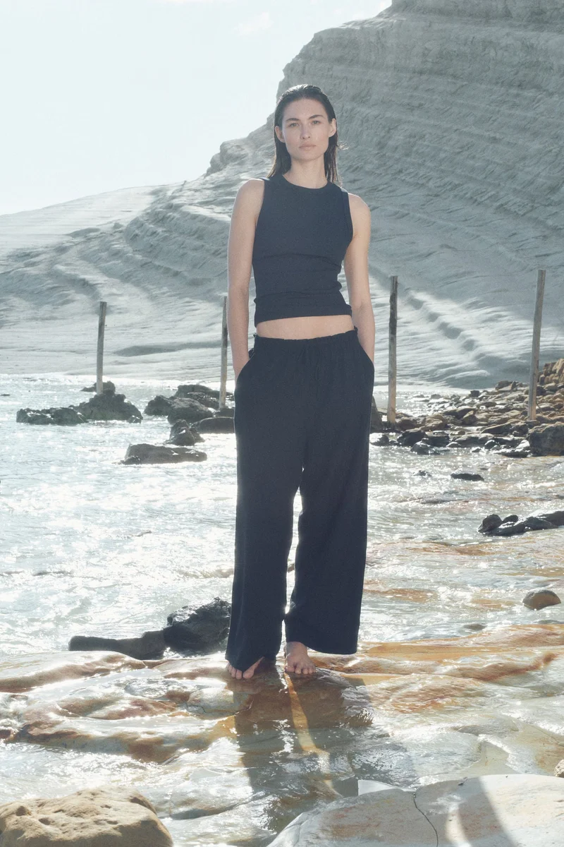 H&M Cropped linen-blend trousers