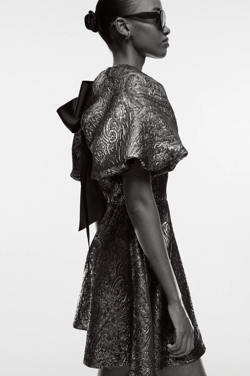 H&M Balloon-sleeved dress