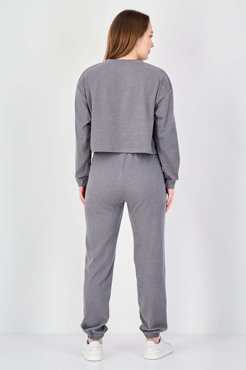 Buzz Women 2 Pieces Round Neck Plain Fleece Sweatshirt And Pants Set, Grey - Image 4