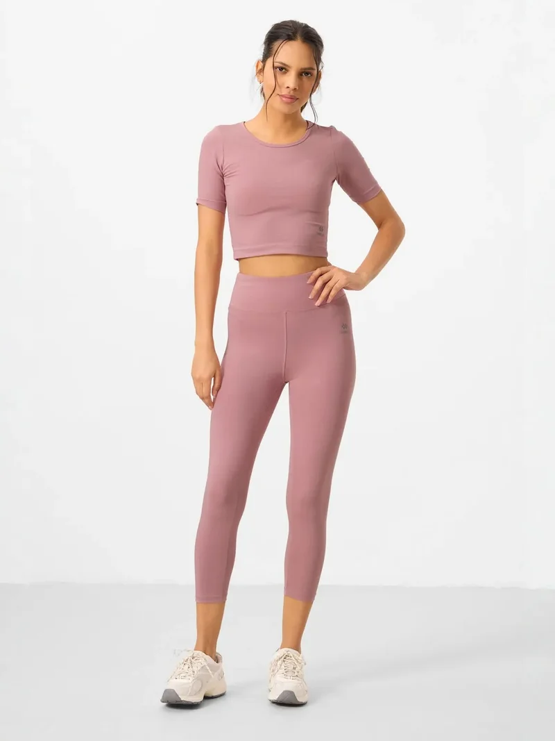 تومي لايف TOMMY Cotton Elastane Capri T-Shirt and Leggings Set