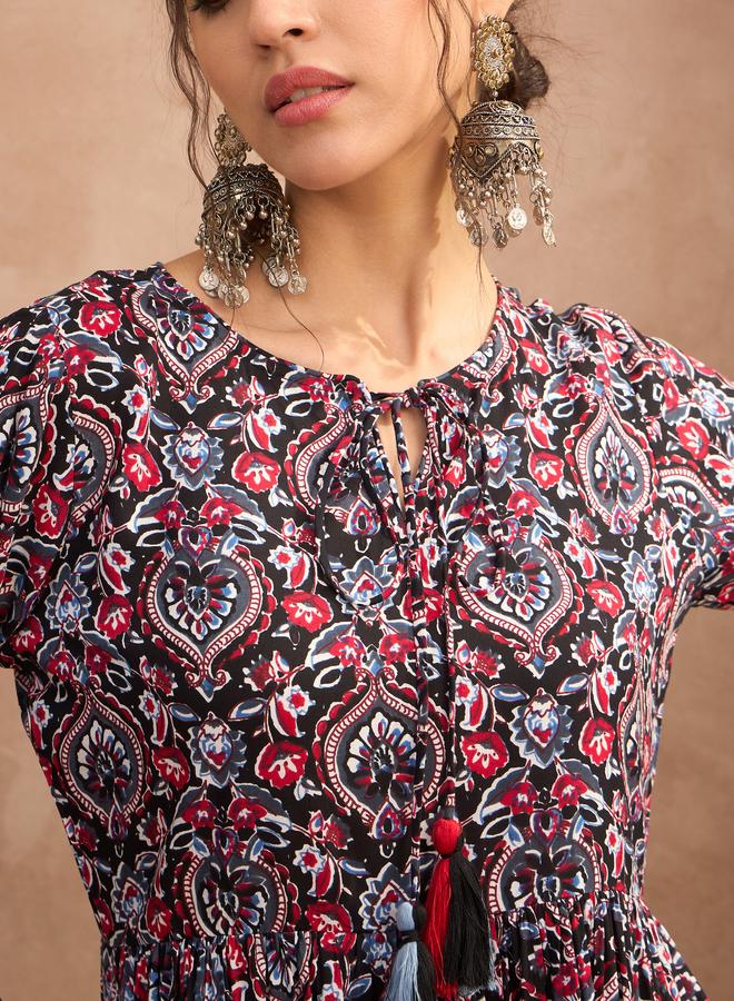 SASSAFRAS Black Floral Gathered Kurta and Pants Set - Image 5