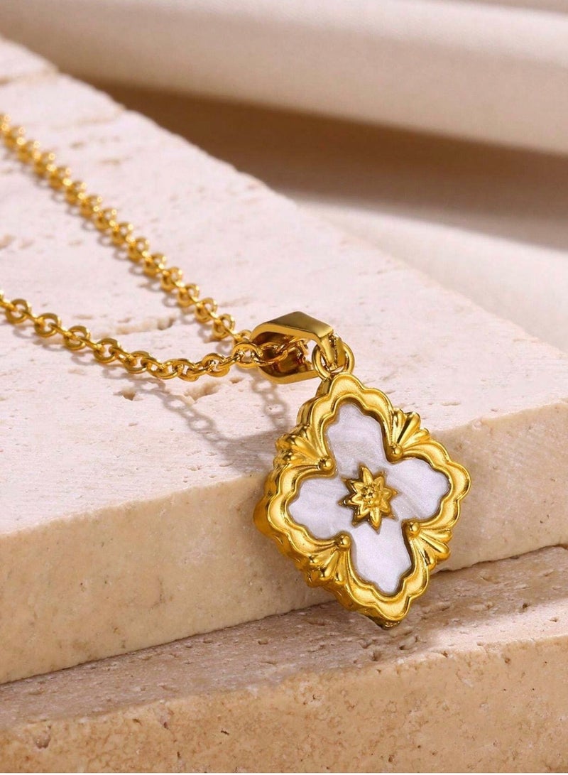 إيكوال سلسال نسائي مصنوع من الاستانلس ستيل مطلي باللون الذهبي - Image 2