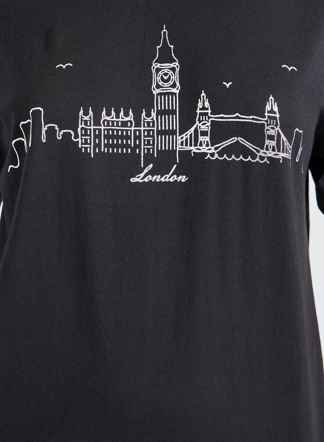Styli Oversized Foil Print Round Neck T-shirt  - Image 4
