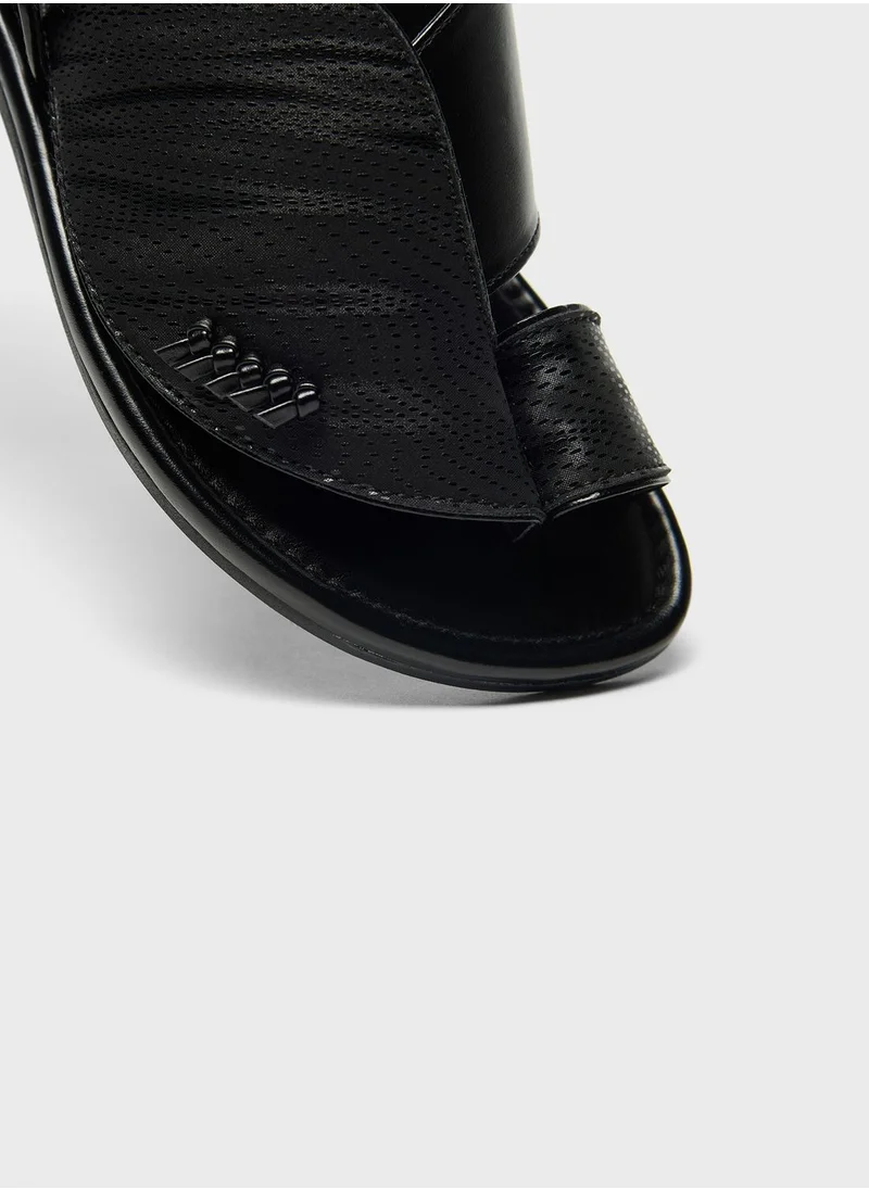 ال بي ال من شو اكسبرس Kids Arabic Sandals