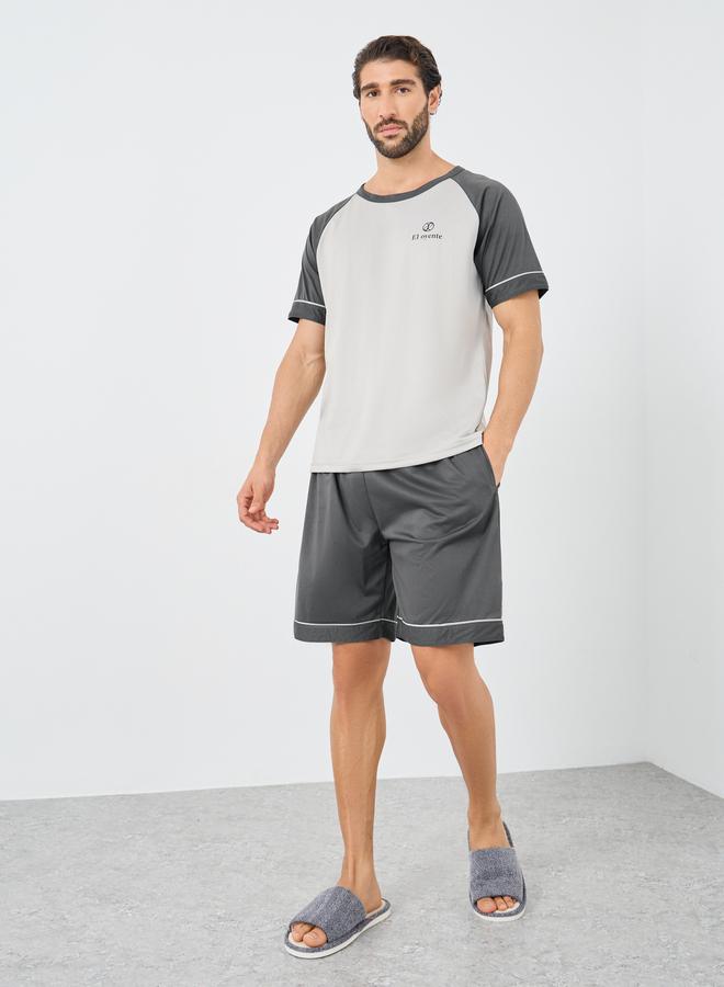 Styli Minimal Print Raglan Sleeve T-Shirt and Shorts Set - Image 1