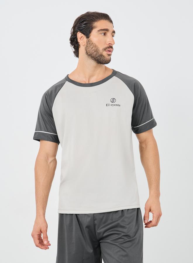 Styli Minimal Print Raglan Sleeve T-Shirt and Shorts Set - Image 2