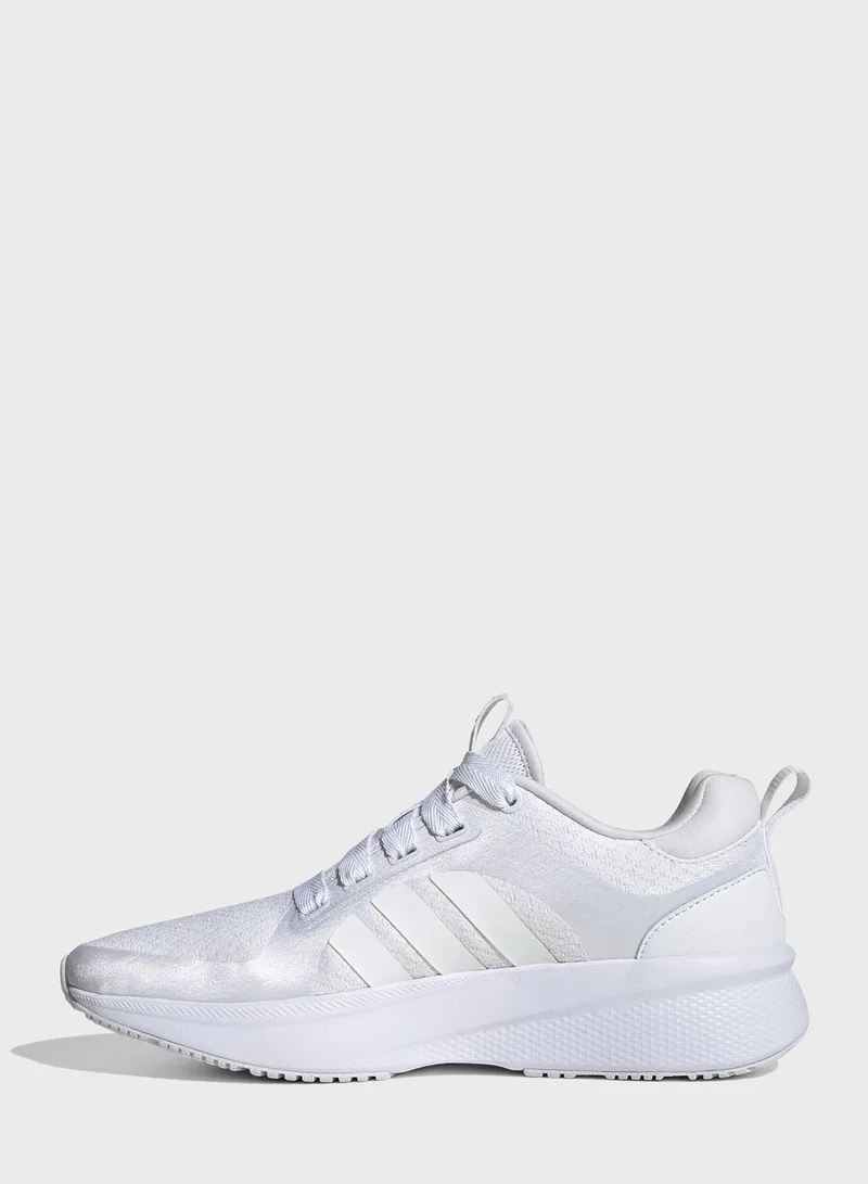 adidas إيدج لوكس في اي
