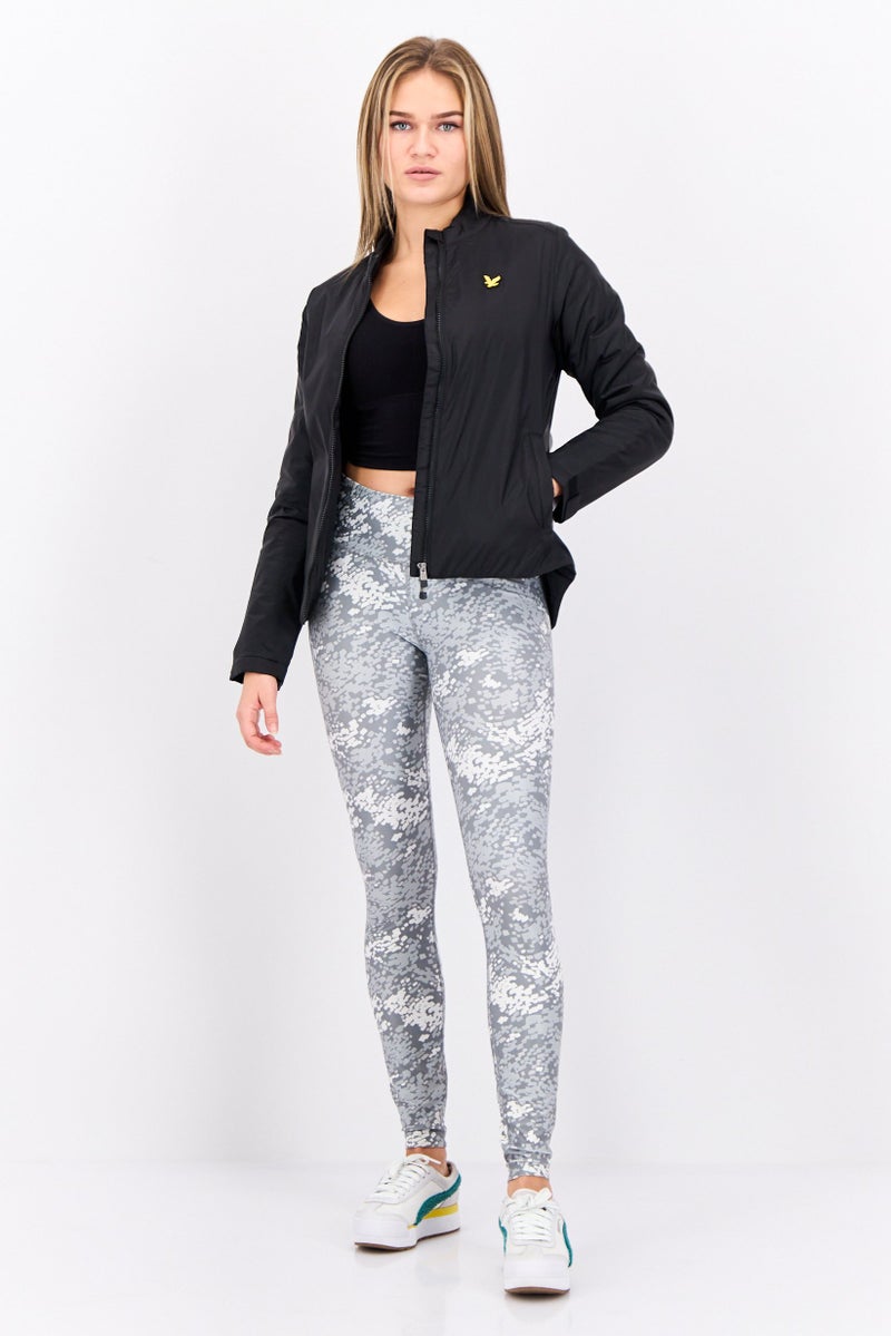 Lyle & Scott جاكيتات واقية من الرياح بشعار العلامة التجارية للنساء، أسود - Image 4